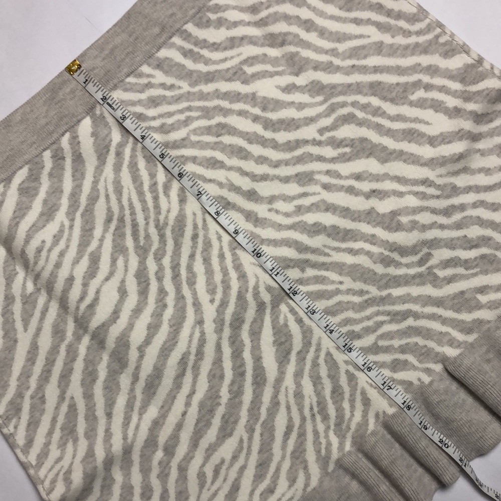 💚 XL 💚 NWT Anthro Skirt Zebra Mini Ruffled Hem Knit​ - Picture 4 of 7
